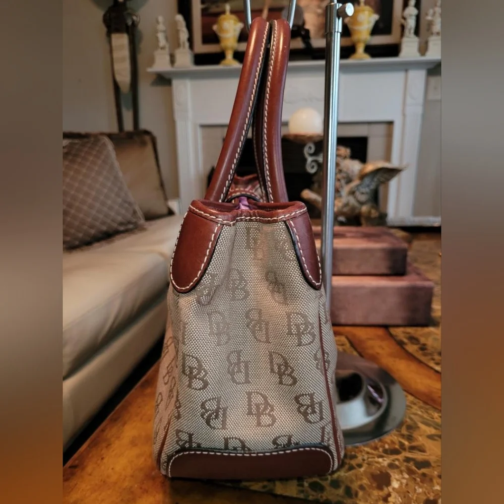 Dooney & Bourke HANDBAG BEIGE - Picture 4 of 13